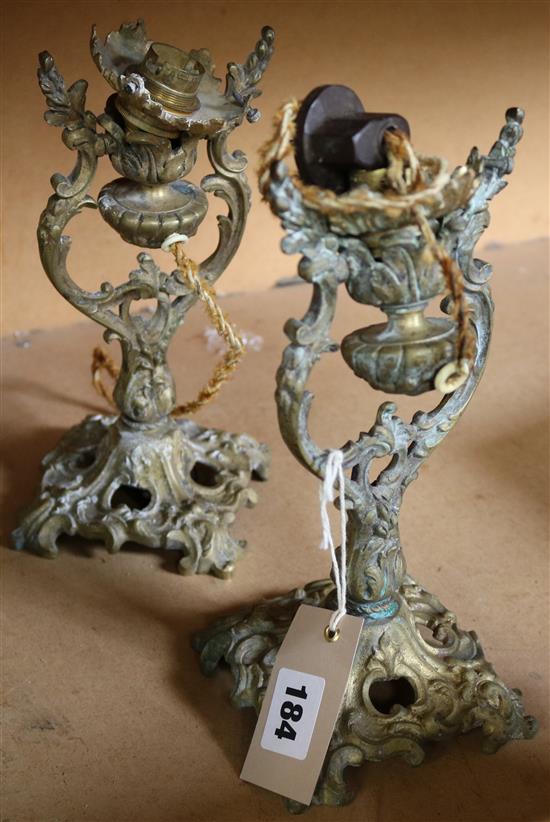 2 gilt metal table lamps